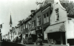 DIA_PB0130 De Voorstraat in Brielle; ca. 1955