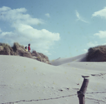 DIA_GF_1040 Kijkje op de duinen van Voorne; 19 augustus 1962