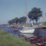 DIA_GF_1068 Schepen varen door de Buitenhaven; 19 augustus 1962