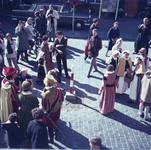 DIA_GF_1106 De viering van 1 april op de Markt; 1 april 1967