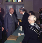 DIA_GF_1119 Een afscheidsreceptie van de pastoor (?); ca. 1967