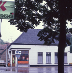 DIA_GF_1391 Slagerij Van Beelen, eens een schoolgebouw; 1 augustus 1979
