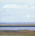 DIA_GF_1430 Vanaf Goeree over het Haringvliet in de richting van Rockanje; 8 augustus 1980