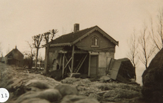 AB_WATERSNOODRAMP_051 Woning van de familie Herrewijnen aan de Haasdijk; ca. 4 februari 1953