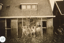 AB_WATERSNOODRAMP_054 Achterzijde van de burgemeesterswoning; ca. 4 februari 1953