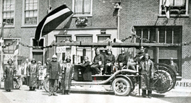 BR_BRANDWEER_001 Omstreeks 1930 deed de eerste motorspuit in Brielle zijn intrede. Het Brandspuithuis bevond zich in de ...
