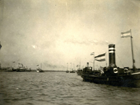 BR_BRIELSEMAAS_012 Stoomscheepje SS Den Briel op de Brielse Maas; ca. 1920