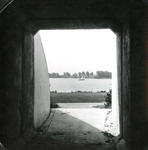 BR_BRIELSEMEER_117 Voetgangerstunnel die het Brielse Meer verbindt met de parkeerplaats langs de Staaldiepseweg en ...