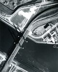 BR_BRUGGEN_CALANDBRUG_001 Brielle; Luchtfoto van de Calandbrug, 29 oktober 1973
