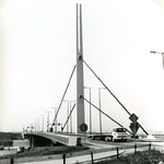 BR_BRUGGEN_HARMSENBRUG_004 Brielle; De Harmsenbrug over het Hartelkanaal, 18 juli 1972