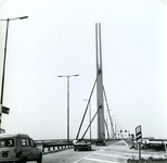 BR_BRUGGEN_HARMSENBRUG_005 De Harmsenbrug over het Hartelkanaal; 18 juli 1972