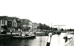 BR_BRUGGEN_JULIANABRUG_057 De Julianabrug en het Maarland Zuidzijde; ca. 1980