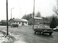 BR_GJVDBOOGERDWEG_POLITIE_004 Het politiebureau langs de G.J. van den Boogerdweg; 11 maart 1972