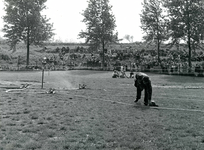 BR_KONINGINNEDAG_1961_050 Jeugdbrandweerwedstrijd als onderdeel van de oranjefeesten; 1 mei 1961