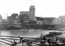 BR_MAARLANDZZ_132 Brielle; Kijkje op de Kostverloren en enkele panden langs het Maarland ZZ, ca. 1955