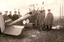 BR_MILITAIREN_015 De noodlanding van Owen Thamer, tweede luitenant bij het Royal Flying Corps uit Canada, geland in de ...