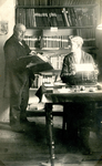 BR_PERS_BEEN_006 Archivaris Johan Been en zijn klerk J. Don; ca. 1929