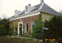 GV_BURGVANDERMINNELAAN_05 Het gaaf bewaard gebleven herenhuis 'Swaaneburg' (1857); 29 april 1997