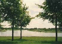 HV_BRIELSEMAASDIJK_01 Zicht op het voedingskanaal en de Bernisse vanaf de Brielse Maasdijk; 1997