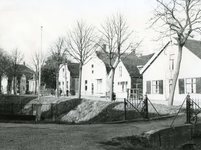 HK_DORPSSTRAAT_039 Woningen langs de Dorpsstraat, gezien vanaf de Schoollaan; 1962