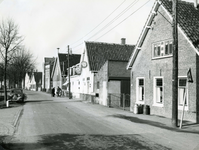 HK_DORPSSTRAAT_045 Woningen langs de Dorpsstraat, gezien vanaf de Kluivertweg; 1962