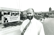HE_OUDERENZORG_015 De heer Gouwmans, directeur bewonerszaken bij de Grootenhoek; 8 augustus 1991