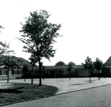 NN_ACHTERDORP_004 Het wijkgebouw van het Groene Kruis en de kleuterschool; 13 juni 1961