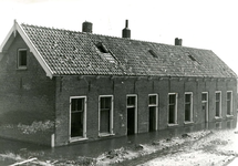 NS_DEPUT_06 De voormalige woning waar gevestigd was het transportbedrijf van de familie W. Blok. Hier woonden Arie de ...