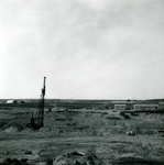 OV_BRIELSEMAASDAM_08 Oostvoorne; Werkzaamheden voor de aanleg van de Brielse Maasdam, ca. 1950