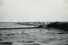 OV_BRIELSEMAASDAM_21 Oostvoorne; Werkzaamheden voor de aanleg van de Brielse Maasdam, ca. 1950