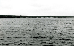OV_BRIELSEMAASDAM_80 Oostvoorne; Jachthaven van Watersportvereniging Oostvoorne, gezien vanaf het Brielse Meer, Juni 1972