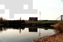 OV_BRIELSEMEEROEVER_04 Het gemaal Rozenburg aan de kop van het Binnenspuikanaal. Rechts de Suurhoffbrug; 26 maart 1998