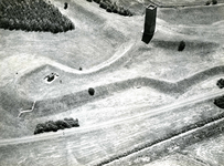 OV_HEINDIJK_64 Oostvoorne; Luchtfoto van het Stenen Baak en de Kogeloven, ca. 1962