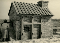 OV_HEINDIJK_93 Oostvoorne; De herbouwde Kogelgloeioven, 1957