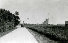 OV_SCHRIJVERSDIJK_05 De Schrijversdijk met uitzicht op de Catharijnekerk; ca. 1929