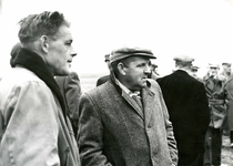 OV_SCHRIJVERSDIJK_13 Boedelverkoop op de Prinsenstee; 12 april 1962