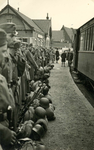 OV_TWEEDEWERELDOORLOG_01 Soldaten van het Duitse bezettingsleger op het station van de RTM; 1940-1945
