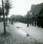 OV_TWEEDEWERELDOORLOG_19 Ceremonie ter ere van de bevrijding en Koninginnedag; 31 augustus 1945