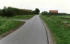 OV_VALWEG_07 De kruising van de Valweg en de Molendijk ; ca. 1990