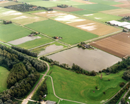OV_WATEROVERLAST_003 Oostvoorne; Ondergelopen weilanden als gevolg van de zware regenval in september 1998. Op de ...