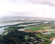 OV_WATEROVERLAST_005 Oostvoorne; Ondergelopen weilanden als gevolg van de zware regenval in september 1998. op de ...