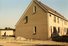 OV_ZANDWEG_10 Aanbouw van tien nieuwe woningwetwoningen langs de Zandweg, als bouwproject voor leerlingen; 1987