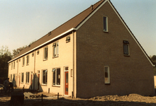 OV_ZANDWEG_13 Aanbouw van tien nieuwe woningwetwoningen langs de Zandweg, als bouwproject voor leerlingen; 1987