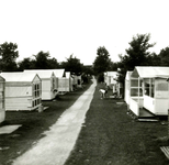 RO_DUINRAND_37 Vakantiehuisjes op het Van Itersonkamp; 18 augustus 1967