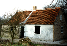 RO_DUINSTRAAT_15 De gesloopte woning De Huttendijk langs de Vleerdamsedijk is opgebouwd in Museum De Duinhuisjes; 14 ...