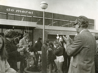 RO_DWARSWEG_38 Opening van de sporthal De Merel door Mr. M. Vrolijk; 31 oktober 1973
