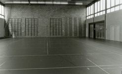 RO_DWARSWEG_44 Opening van de sporthal De Merel. Interieur sporthal noordgevel; 31 oktober 1973