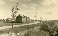 RO_HOOGVLIETLAAN_17 Kijkje in de Hoogvlietlaan tussen Kolpapad en Leendert Manintveldstraat; 1960