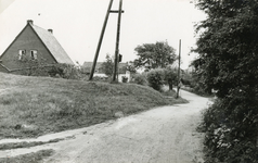 RO_KORTEWEG_23 Gezicht op de Korteweg voor de aanleg van de Tweede Slag; Mei 1956