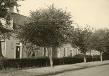 RO_MIDDELDIJK_17 De woningen langs de Middeldijk zijn gebouwd tussen 1947 en 1949; Oktober 1960